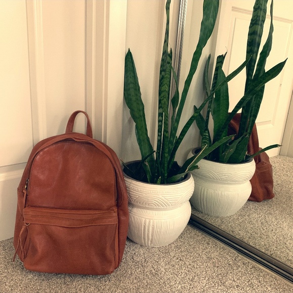 Madewell Handbags - Madewell The Lorimer Backpack (large)